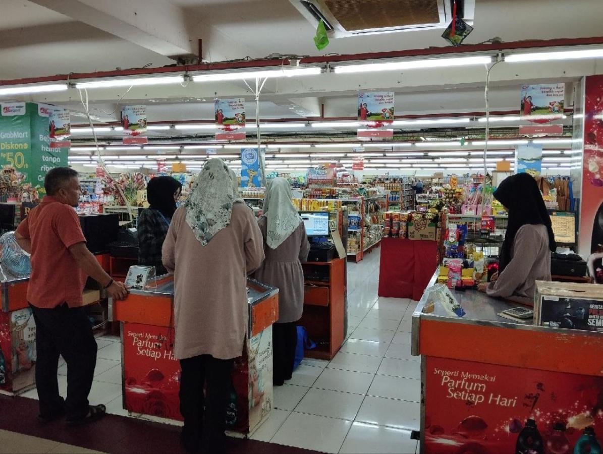 Hotel Syariah Selamat Sukabumi Bagian luar foto